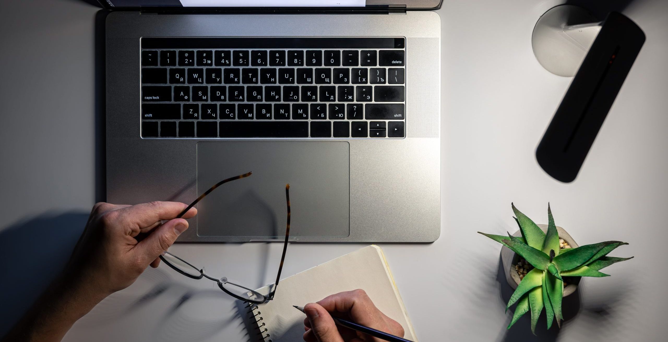 laptop-lamp-work-night-top-view-scaled-e1752757118146